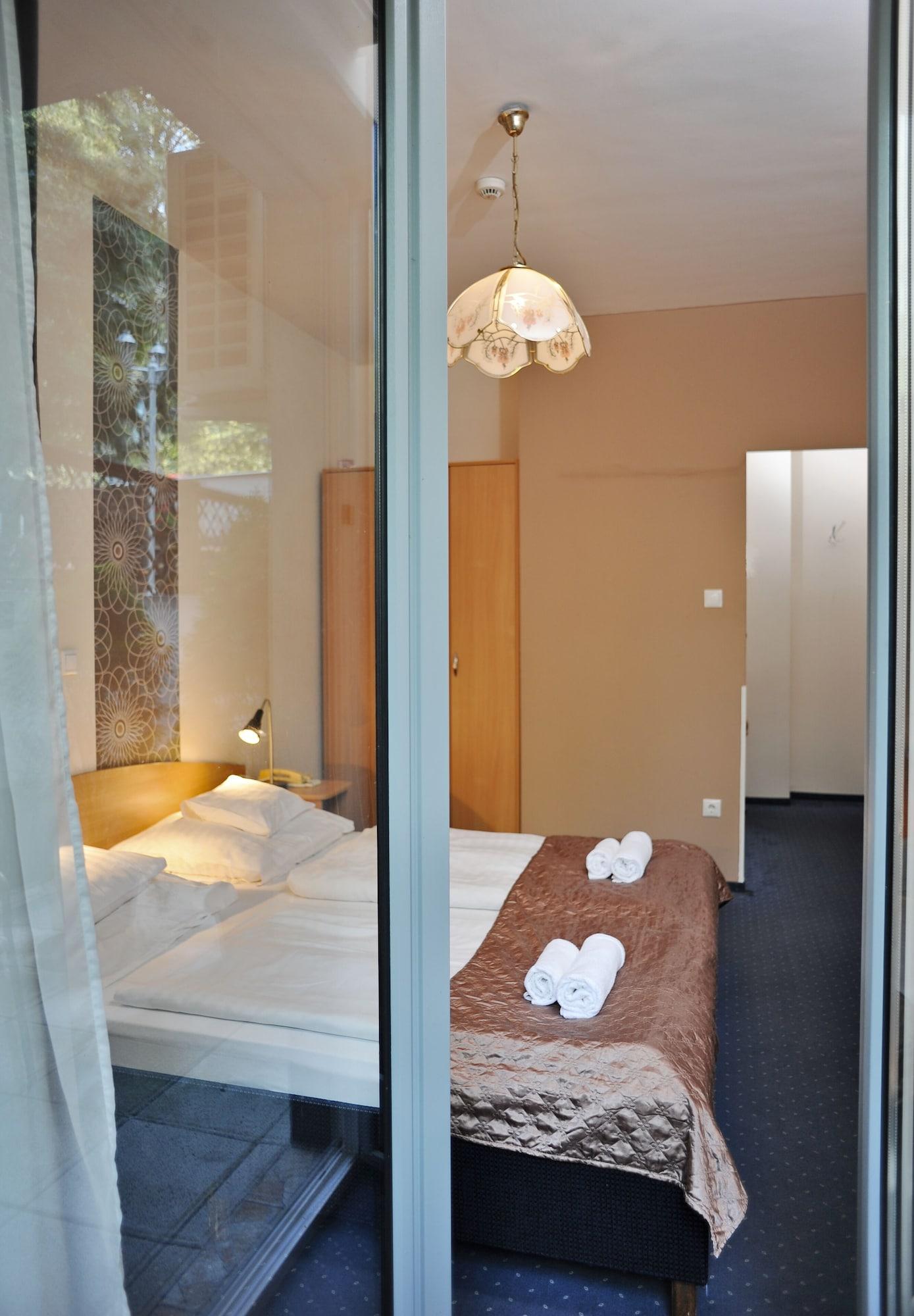 Hotel Papillon Budapest Esterno foto